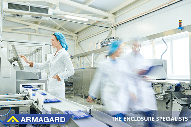 RVS TV-behuizingen in een voedselproductie faciliteit