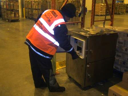 Een labelprinter oplossing voor koelopslag in gebruik voor labelprinten